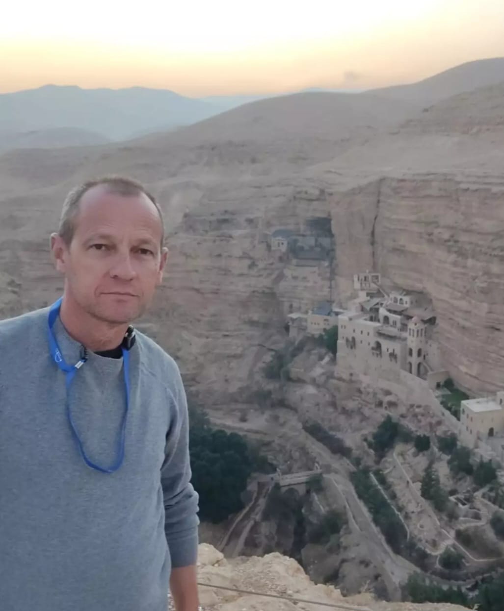 ニゼンバウムさん（Rede Social Via Fotos Publicas）