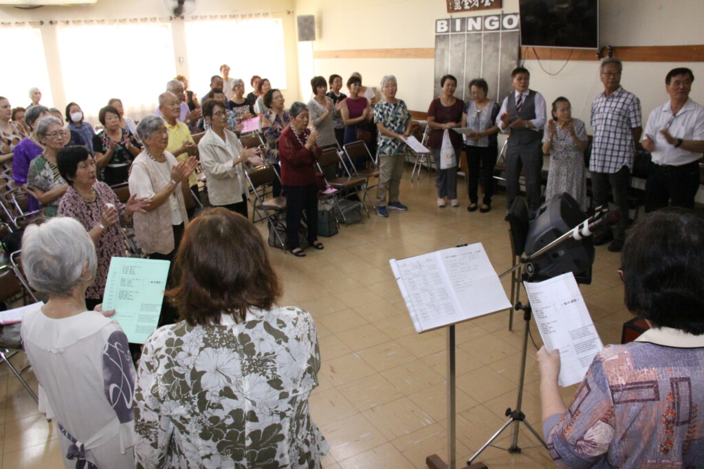 参加者全員で『熟連讃歌』を合唱