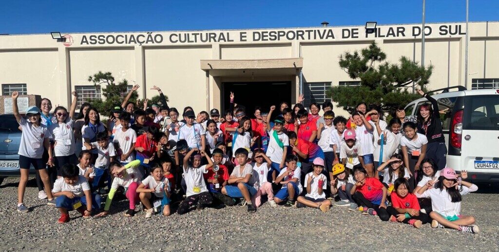 デイキャンプを終え、笑顔が溢れる集合写真