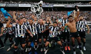 首位を走るボタフォゴ（Victor Silva/Botafogo）