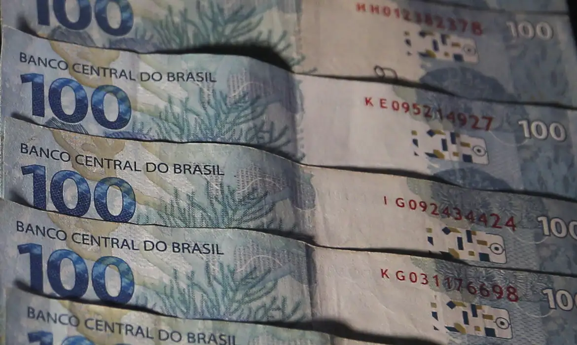 金銭管理、財政教育は大きな課題の一つ（©Jose Cruz/Agencia Brasil/Arquivo）