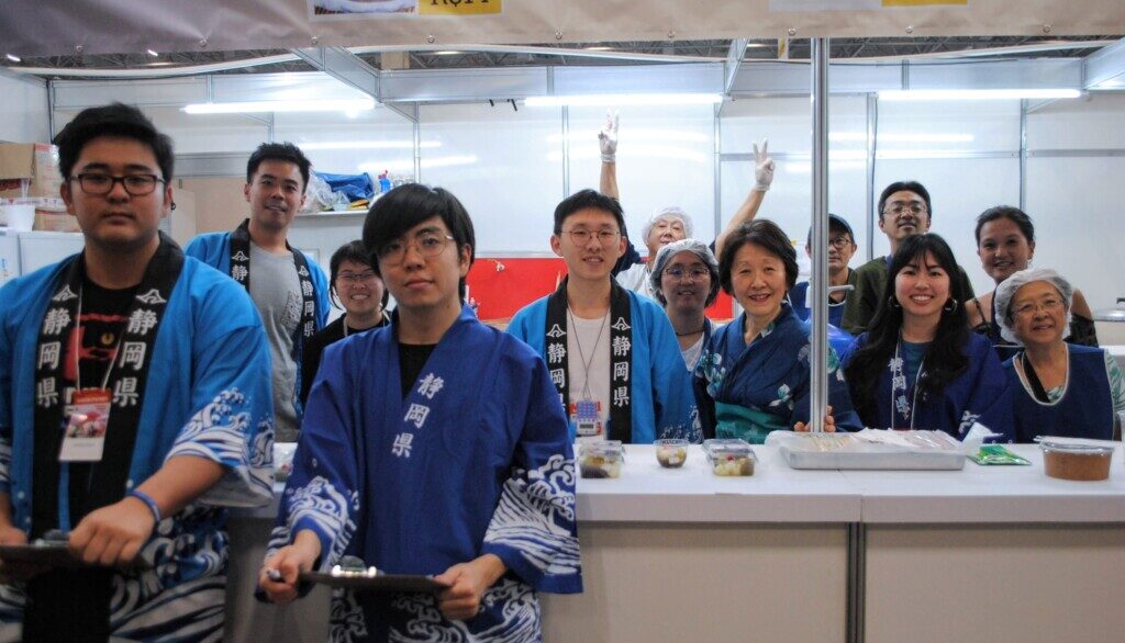 昨年の静岡県人会の食のブースの皆さん