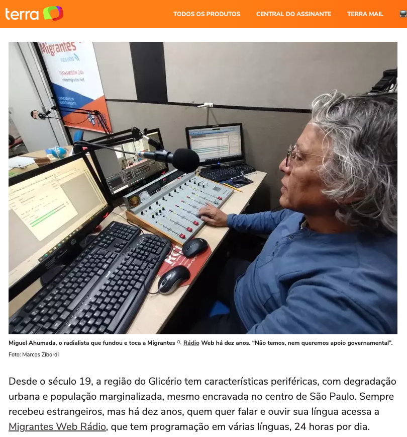 「ミグランテス・ウェビ・ラジオ」設立者のミゲル・アウマダ氏（1日付テラ・サイトの記事の一部）