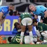 27日の試合で負傷したエステヴォン（Reproducao）