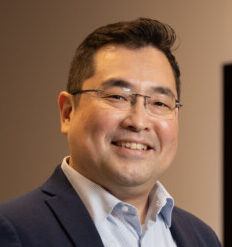 岩村マウロ社長