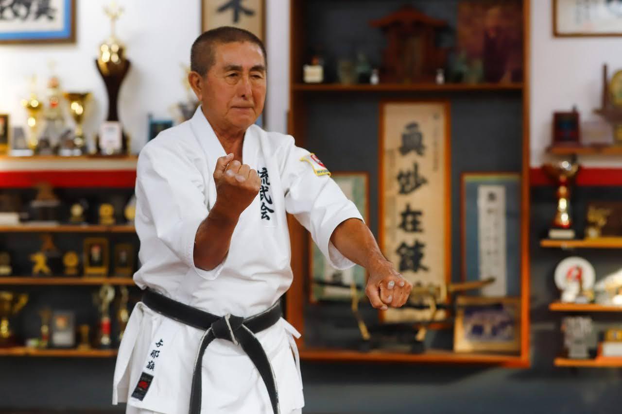 与那嶺育孝さん