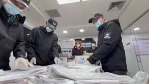 開票の様子（TV Governmental）