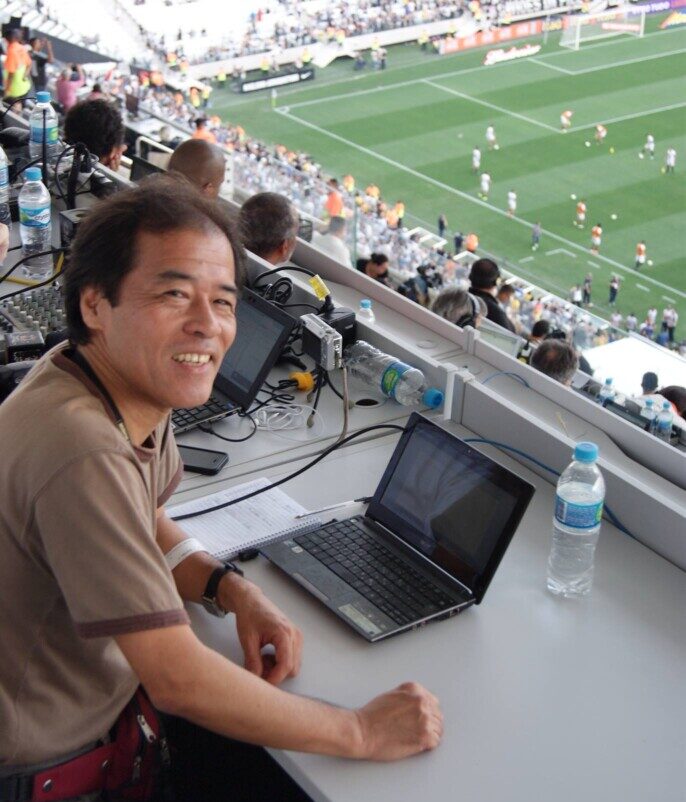 試合を取材する沢田さん（本人のフェイスブックより）