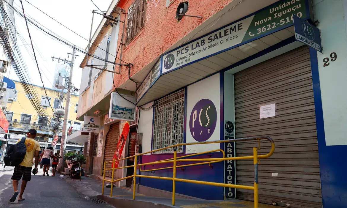 疑惑が表面化して閉鎖されたPCSラボ・サレメ（© Fernando Frazão/Agência Brasil）