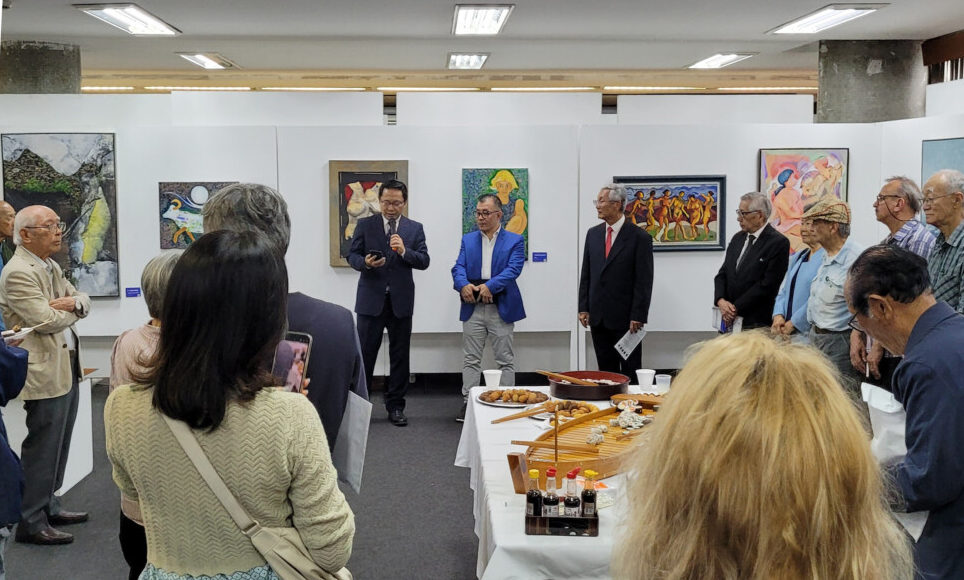 挨拶する長屋会長