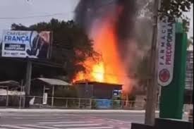 火災に遭ったチウ・フランサ氏の自宅（Reproducao）