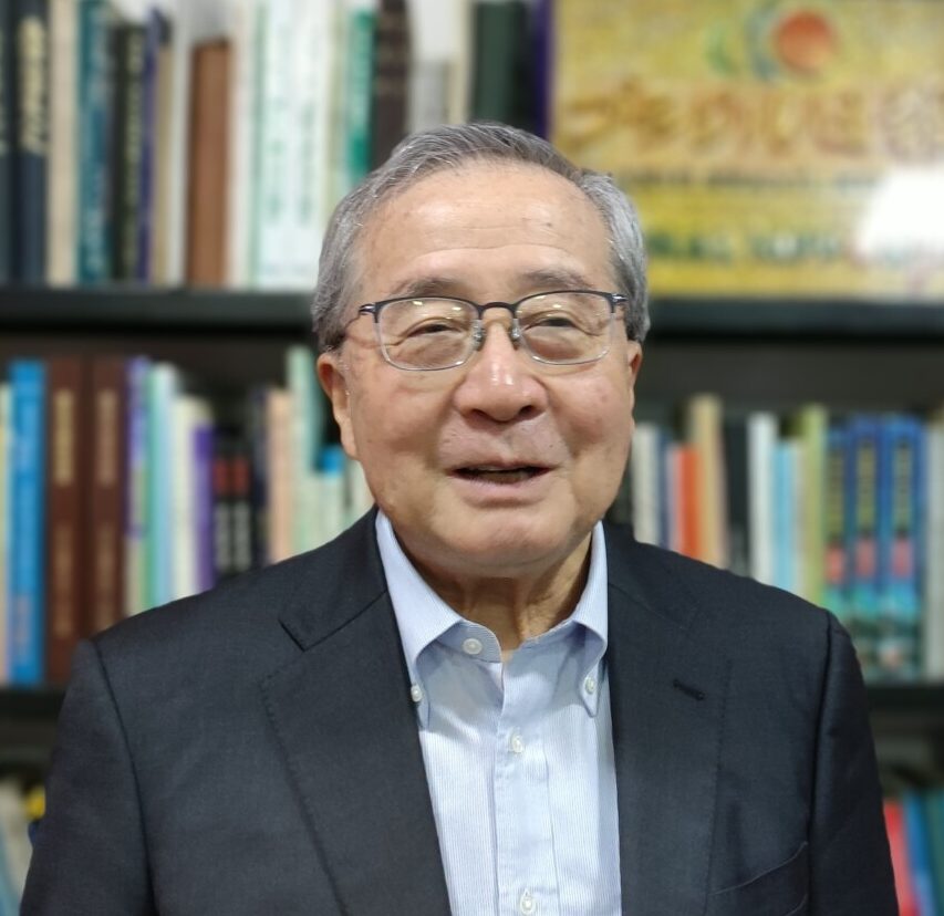 尾形武寿理事長