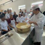 ブラジルでセミナーを行う小川さん２