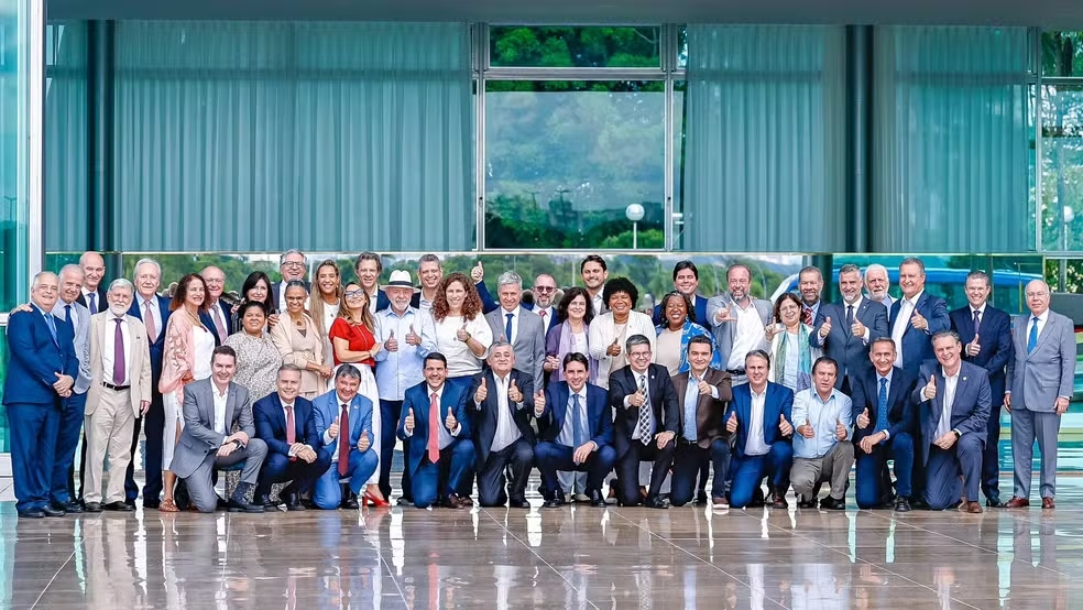 昨年末、38人の閣僚が参加した大統領官邸での懇親会の様子（Foto: Ricardo Stuckert/ PR）