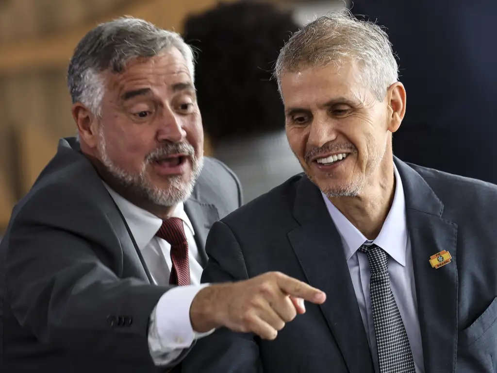 パウロ・ピメンタ氏（左）とシドニオ・パルメイラ氏（右）（Foto: Marcelo Camargo/Agência Brasil）