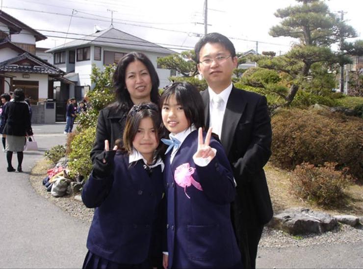 日本で生きる中南米育ちの妻と2人の娘が心の支えだった上森氏