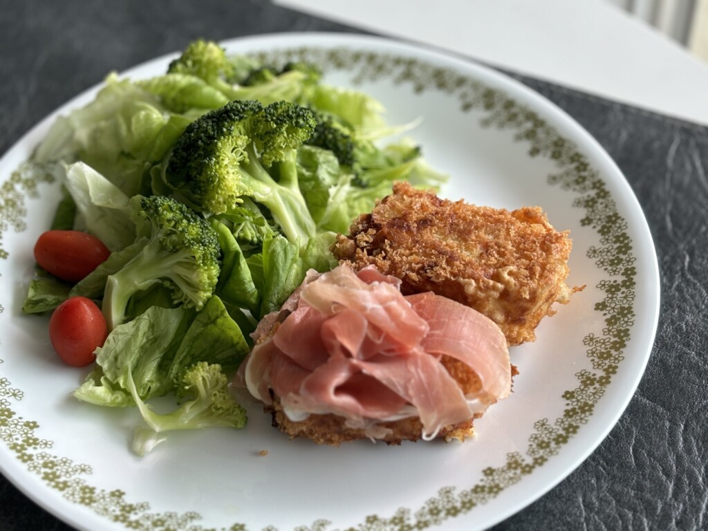 カニカマクリームコロッケ=カニカマを使ってリーズナブルに!外はサクッと中は濃厚クリーミー