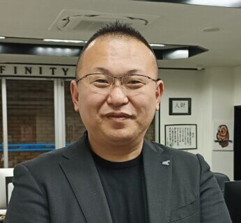 上森秀夫代表取締役