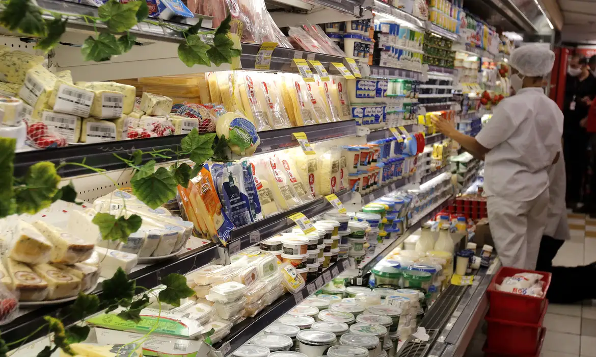 価格上昇が減速した食料品（© Tânia Rêgo/Agência Brasil）