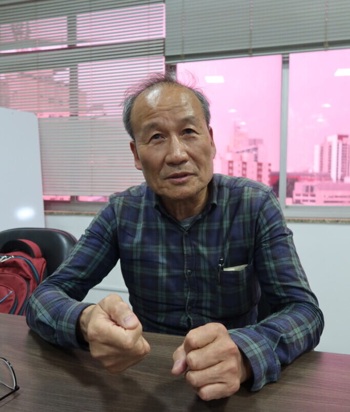 「水石が趣味」と語る越智光彦さん