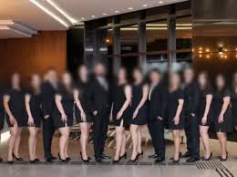 女学生の大学の学生たち（Instagra）