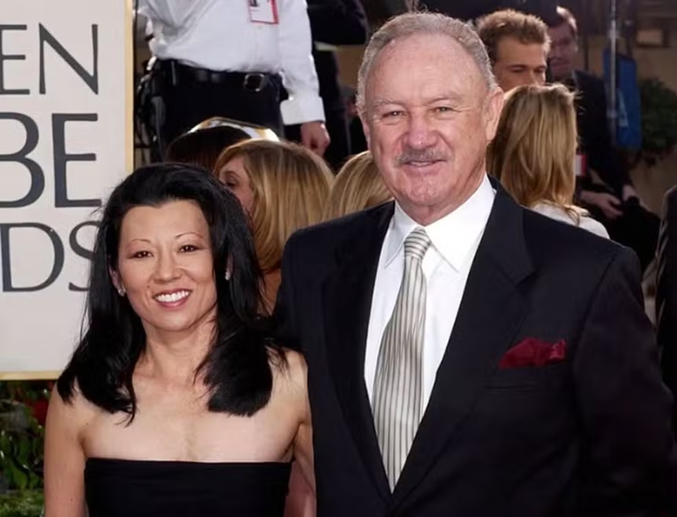 妻ベッツィ・アラカワ氏とジーン・ハックマン氏（Foto: Reprodução/Instagram）