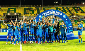 優勝を喜ぶU17の選手たち（Nelson Terme/CBF）