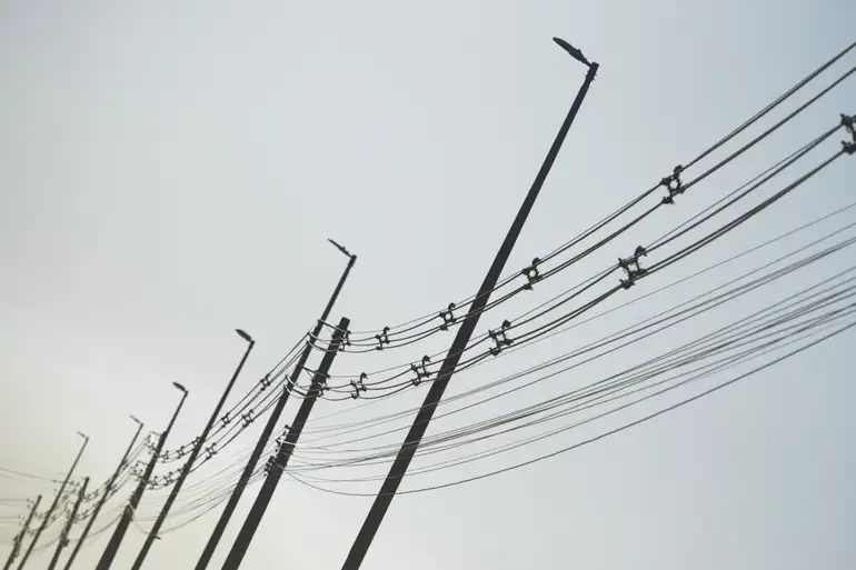電力柱（Foto:Marcello Casal JrAgência Brasil）