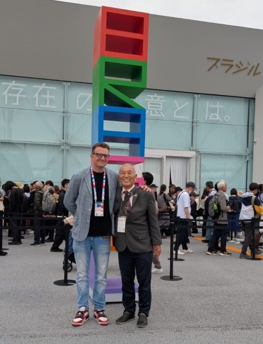 アデマール・スカリンスキ・ジュニオル館長と県連の谷口ジョゼ会長（写真提供：ApexBrasil）