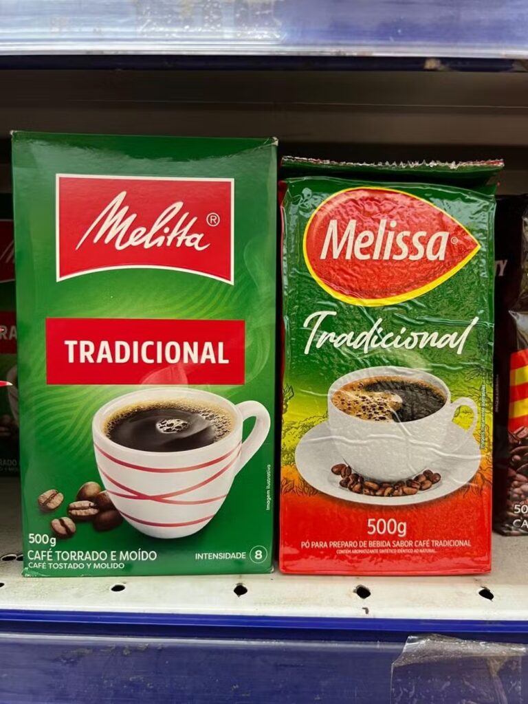 有名メーカー「メリタ」の商品（左）とそれを模倣した偽コーヒー「メリッサ」（右）（Foto: Divulgação / Abic）
