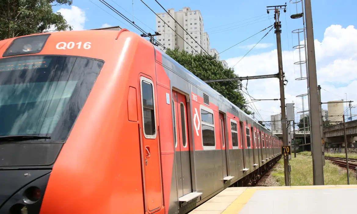 CPTMの電車（© Rovena Rosa/Agência Brasil）