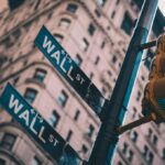 ウォール街では新興国市場を巡る熱狂的な機運が高まりを見せている（Foto: Lo Lo/unsplash）