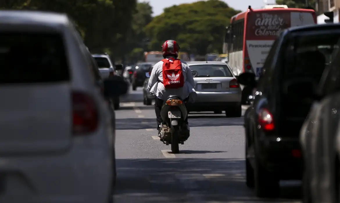 23年、バイク事故による死亡率は人口10万人あたり6・3人を記録（© Marcelo Camargo/Agência Brasil）
