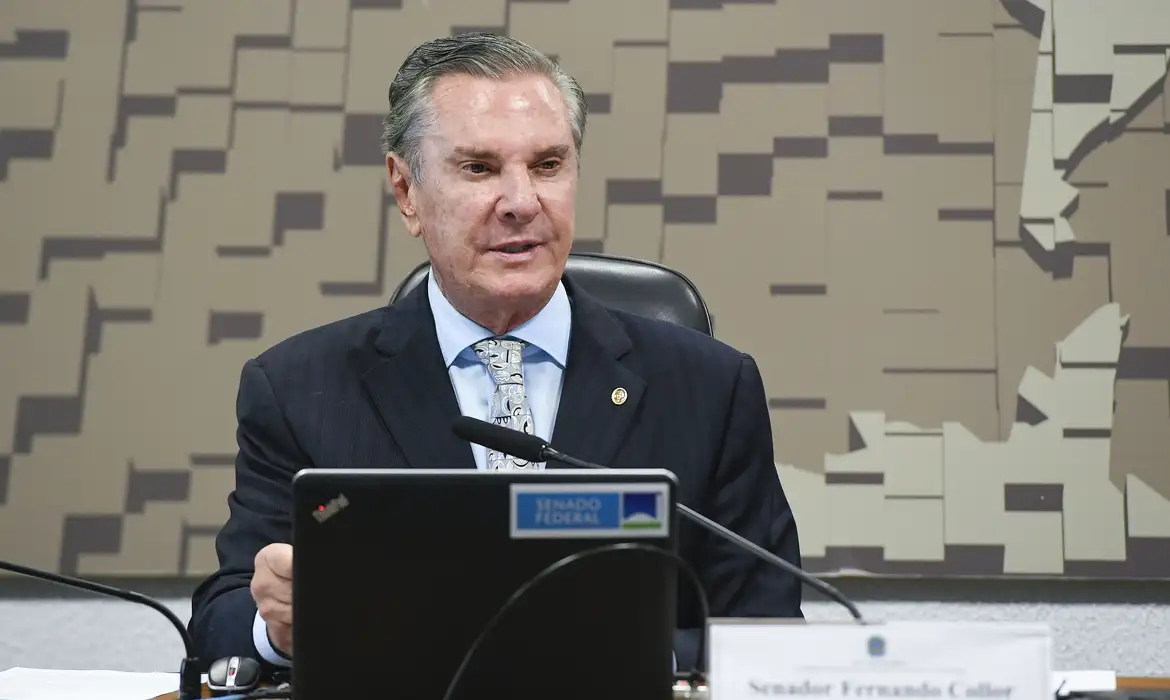 上議時代のコーロル元大統領（© Jefferson Rudy/Agência Senado/Arquivo）