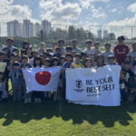 なでしこジャパンの選手たちとサンパウロ日本人学校の児童生徒たち