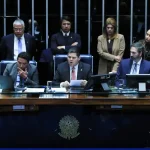上院での法案審議の様子（© Lula Marques/Agência Brasil）