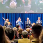 州議会の式典の様子