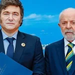 ２０２４年１１月、Ｇ２０リオ・サミットで冷めた握手を交わしたブラジル・アルゼンチン両首脳（Foto: Ricardo Stuckert/PR）
